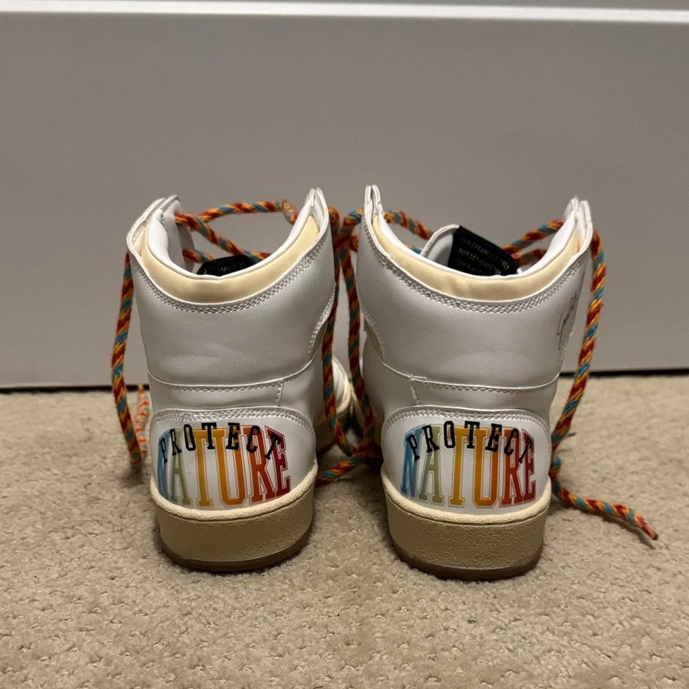 Golden Goose Sky Star with Tan Star HAUS LTD - Picture 3 of 7